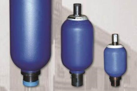 蓄能器為什么不能水平安裝？理由很簡單！